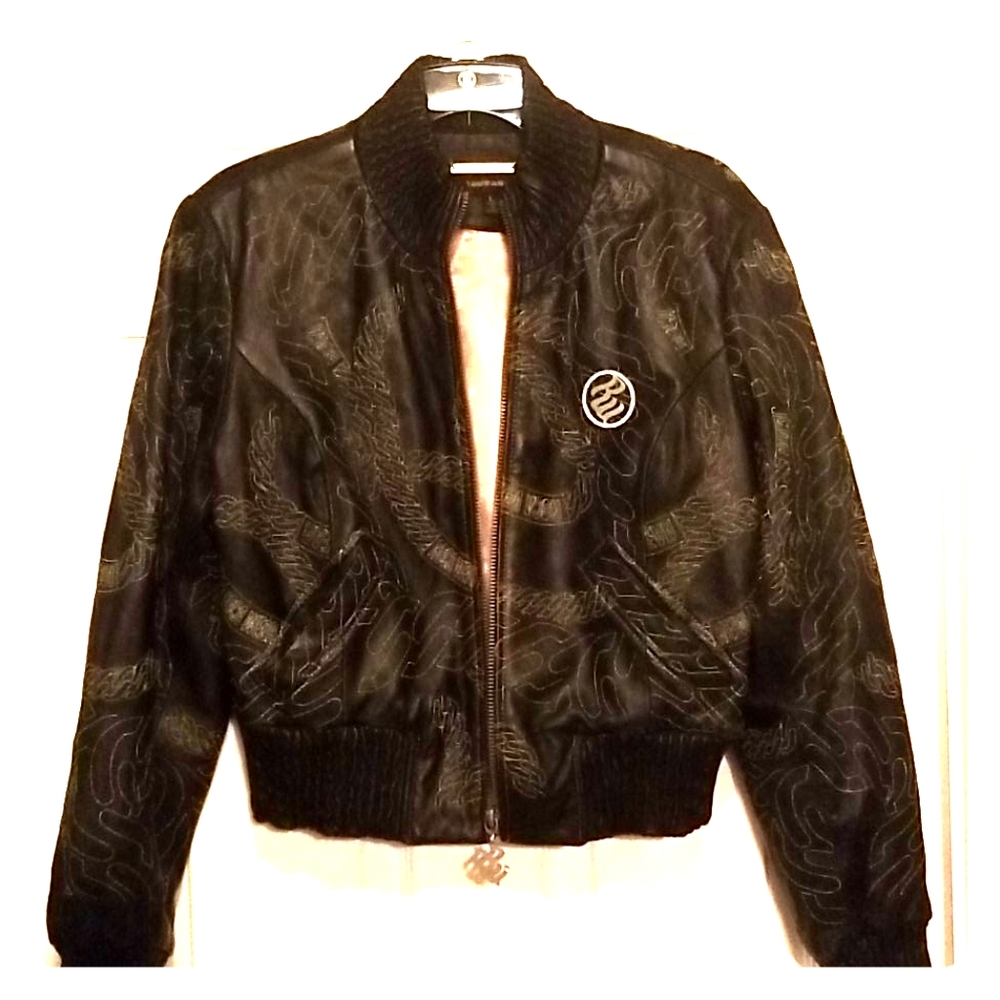 Genuine Leather Gently Used Vintage Rocawear Bombe